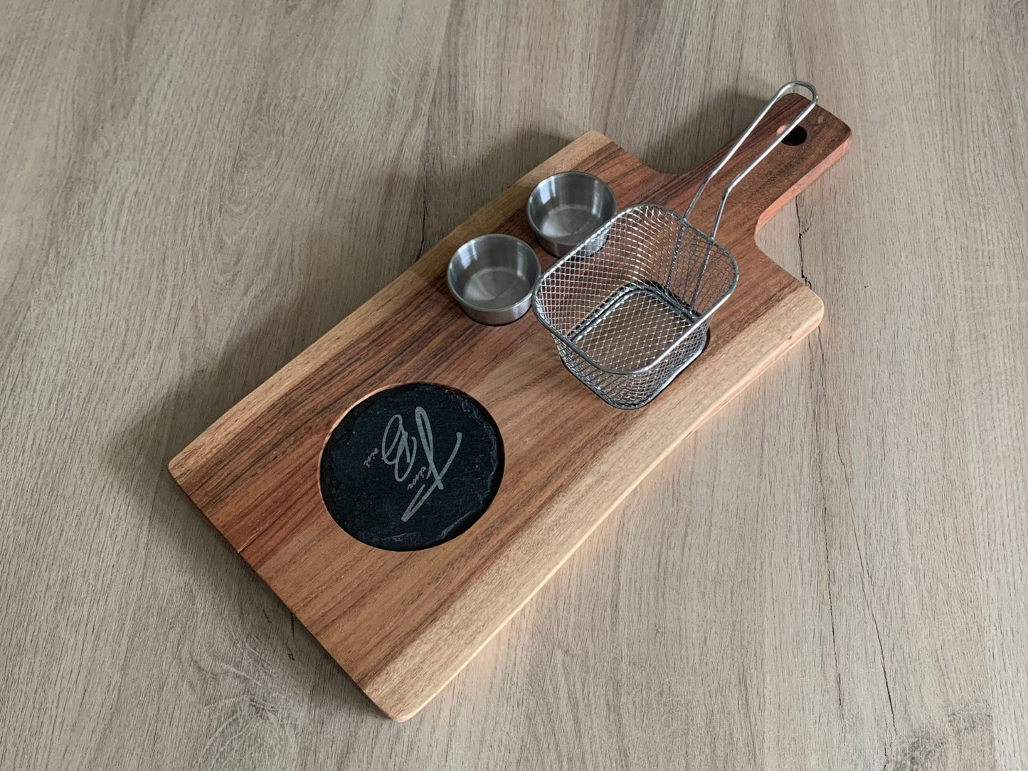 Planche de service & de découpe en bois d'acacia
